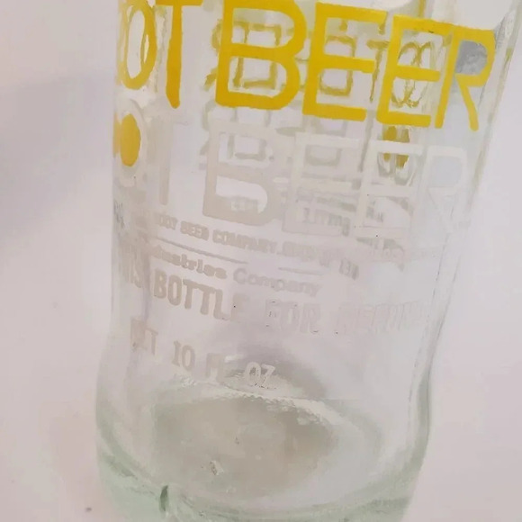 DAD'S ROOT BEER 10 Fl Oz Bottle‎ Pop Soda Bottle Clear Glass 70s Yellow White - Picture 3 of 6
